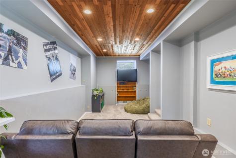 28313 183rd Avenue SE Kent WA 98042