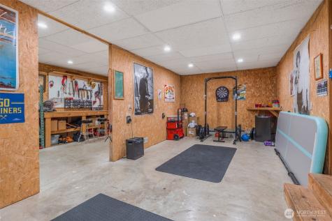 28313 183rd Avenue SE Kent WA 98042