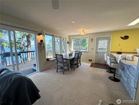497 Chinook Way Center Island WA 98261