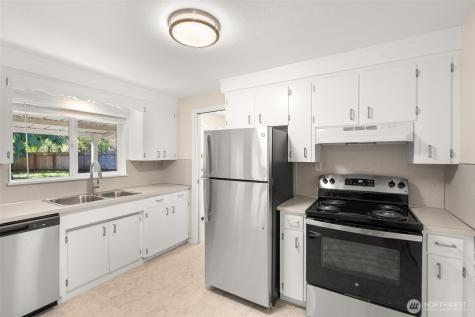 5023 Sheridan Drive SE Lacey WA 98503