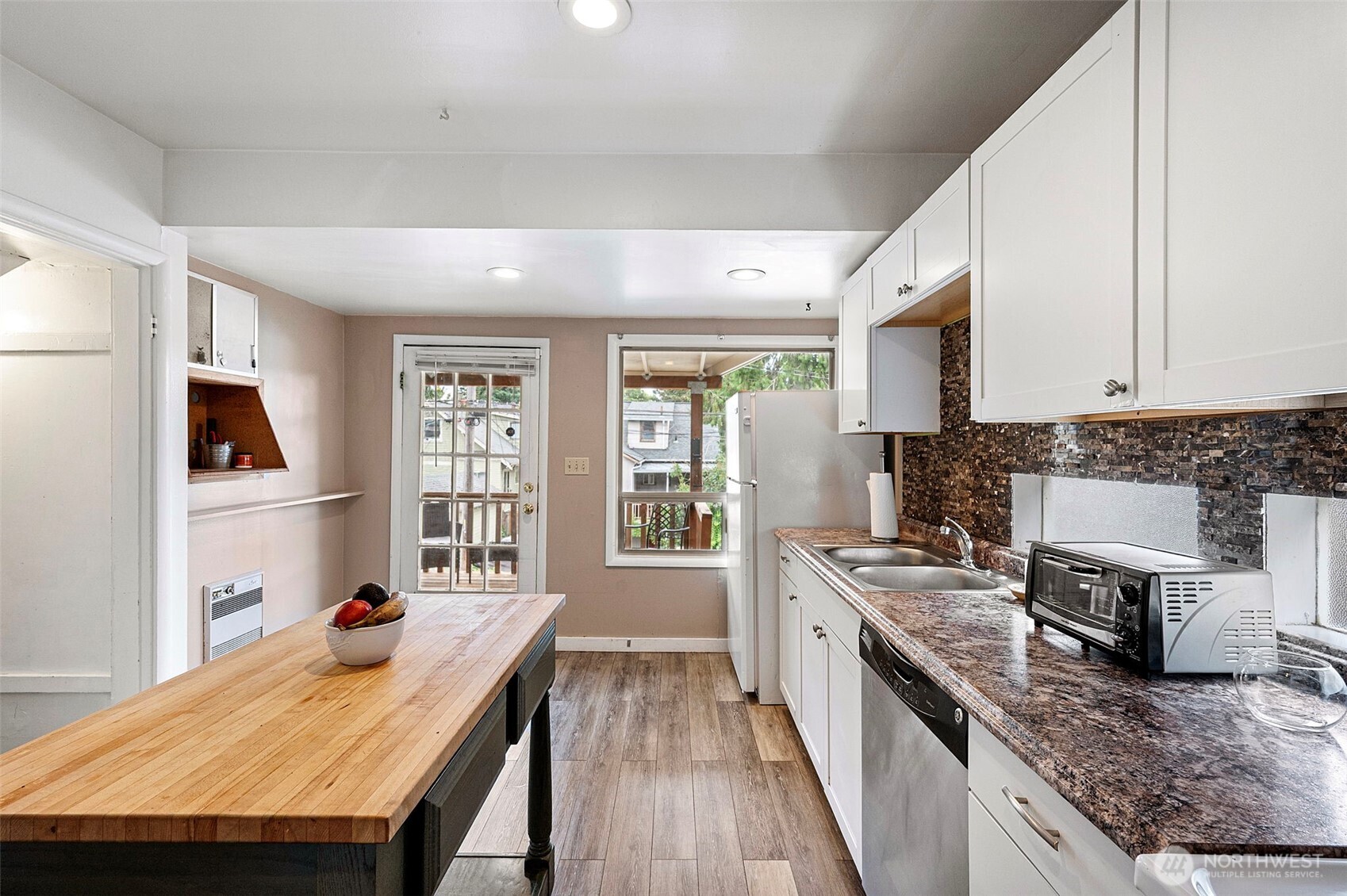 5020 7th Avenue NE Seattle WA 98105