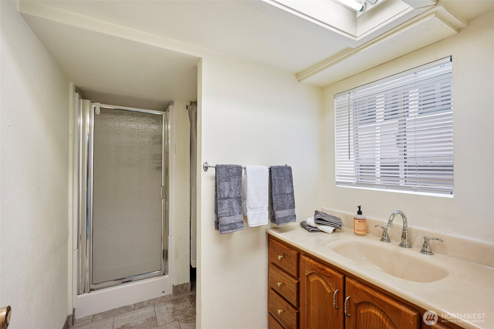 5020 7th Avenue NE Seattle WA 98105