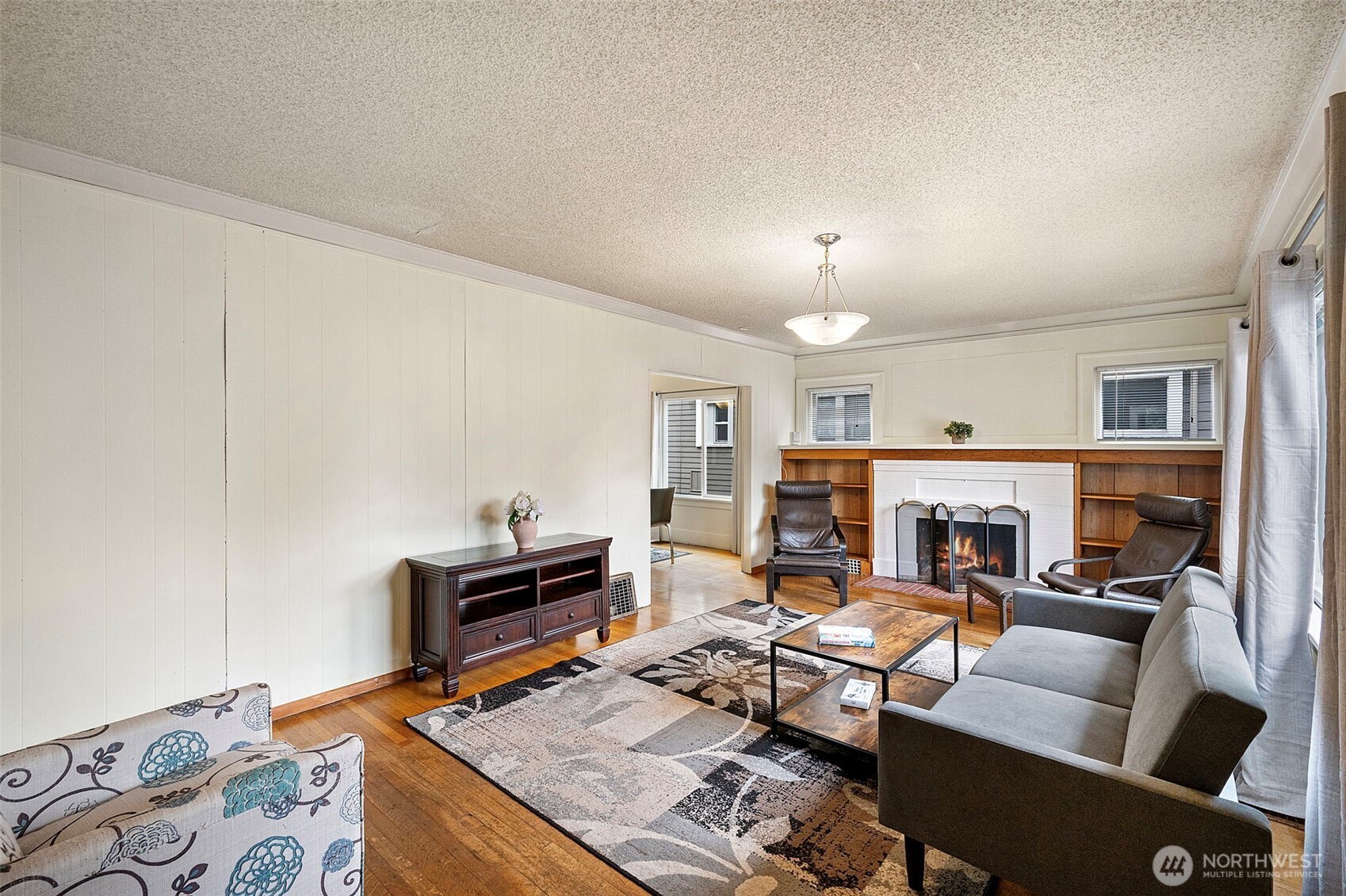 5020 7th Avenue NE Seattle WA 98105