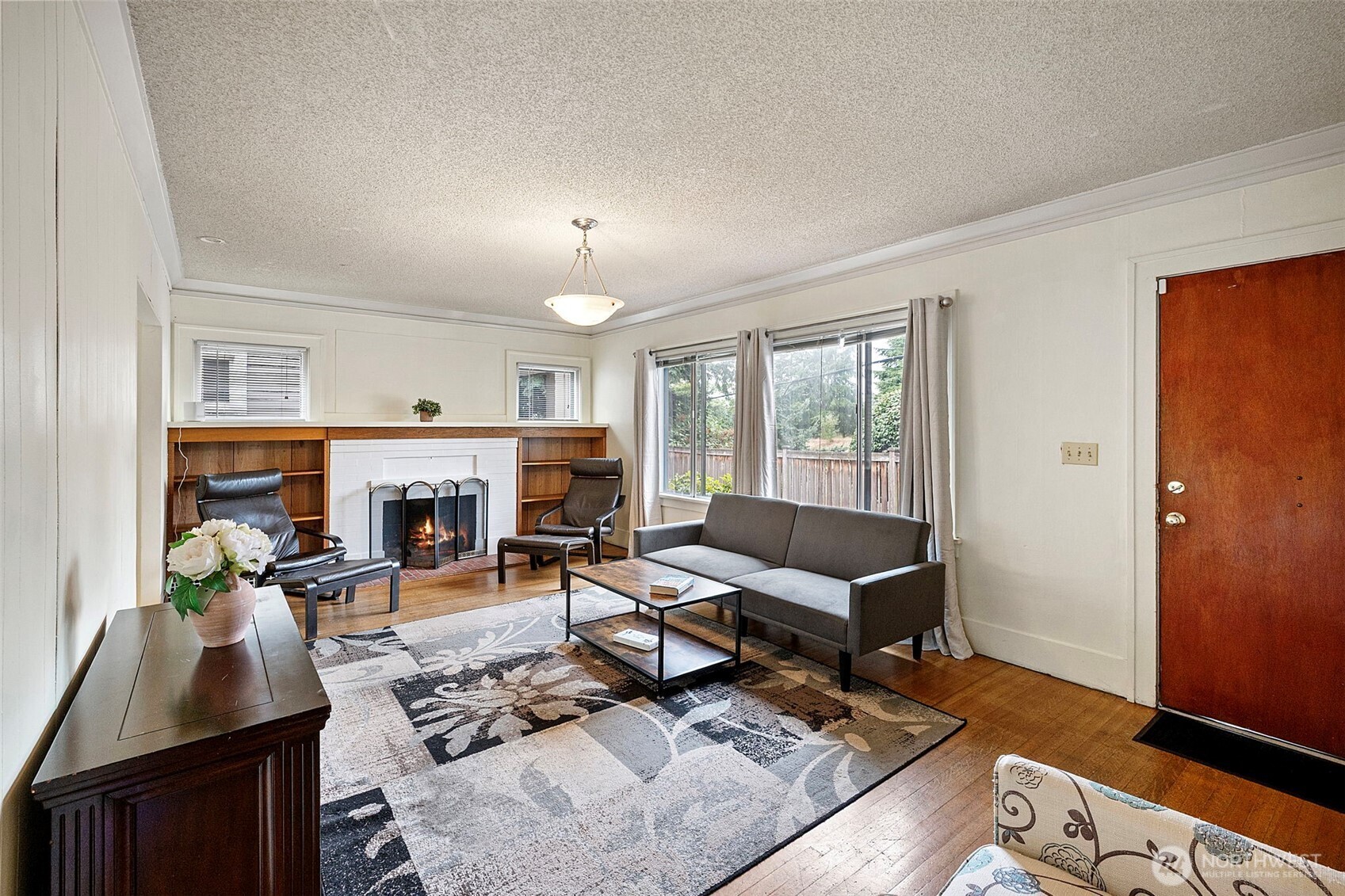 5020 7th Avenue NE Seattle WA 98105