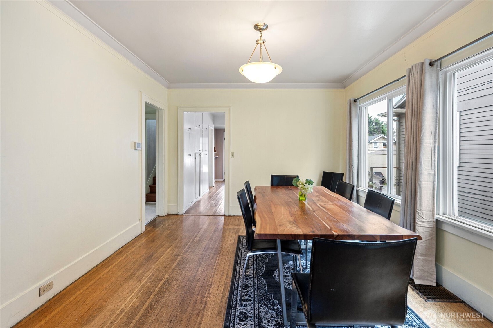 5020 7th Avenue NE Seattle WA 98105