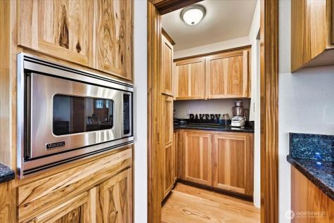 12811 Kapowsin Highlands Drive E Graham WA 98338