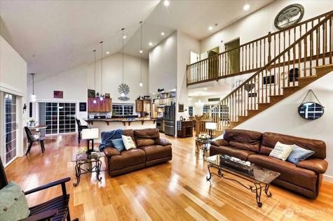 12811 Kapowsin Highlands Drive E Graham WA 98338