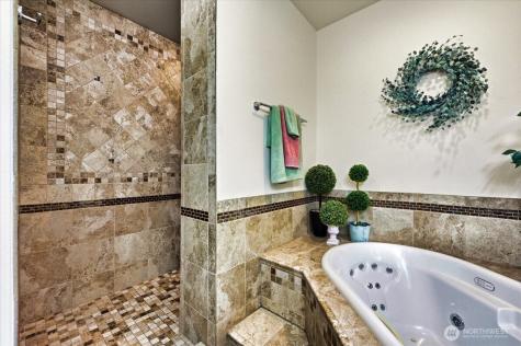 12811 Kapowsin Highlands Drive E Graham WA 98338