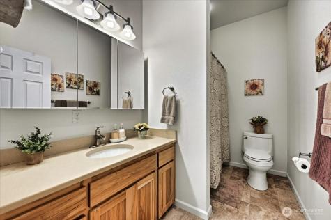12811 Kapowsin Highlands Drive E Graham WA 98338