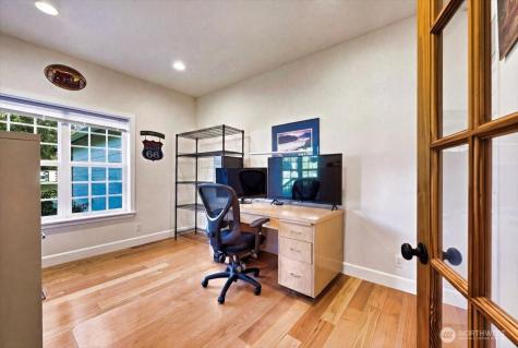 12811 Kapowsin Highlands Drive E Graham WA 98338