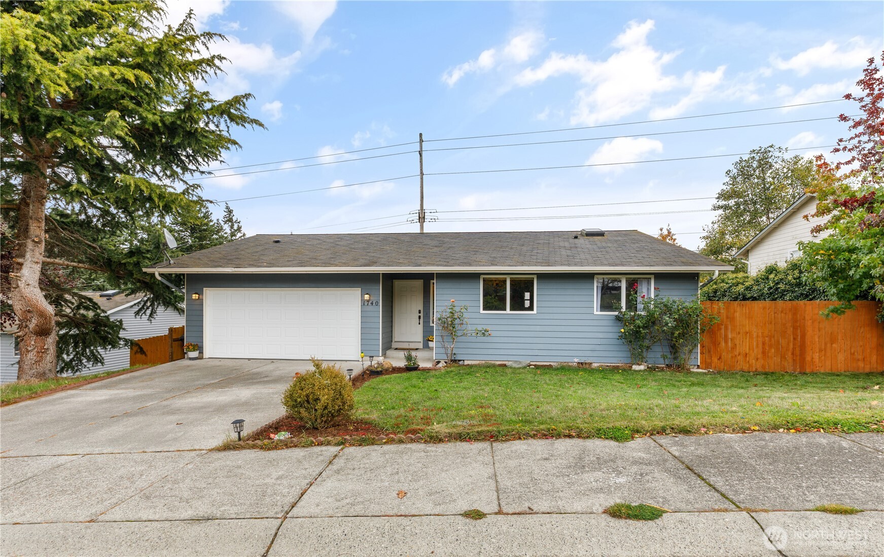 1740 SW Nienhuis Street Oak Harbor WA 98277