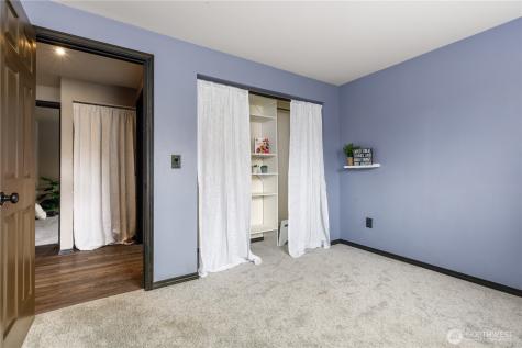 1740 SW Nienhuis Street Oak Harbor WA 98277