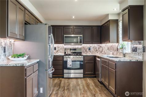 1740 SW Nienhuis Street Oak Harbor WA 98277