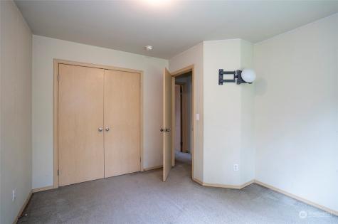 11525 7th Avenue Court E Tacoma WA 98445