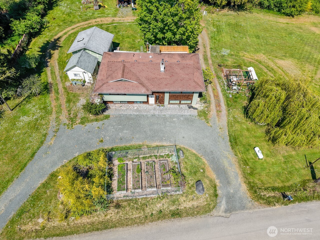 63 E Arnette Road Port Angeles WA 98362