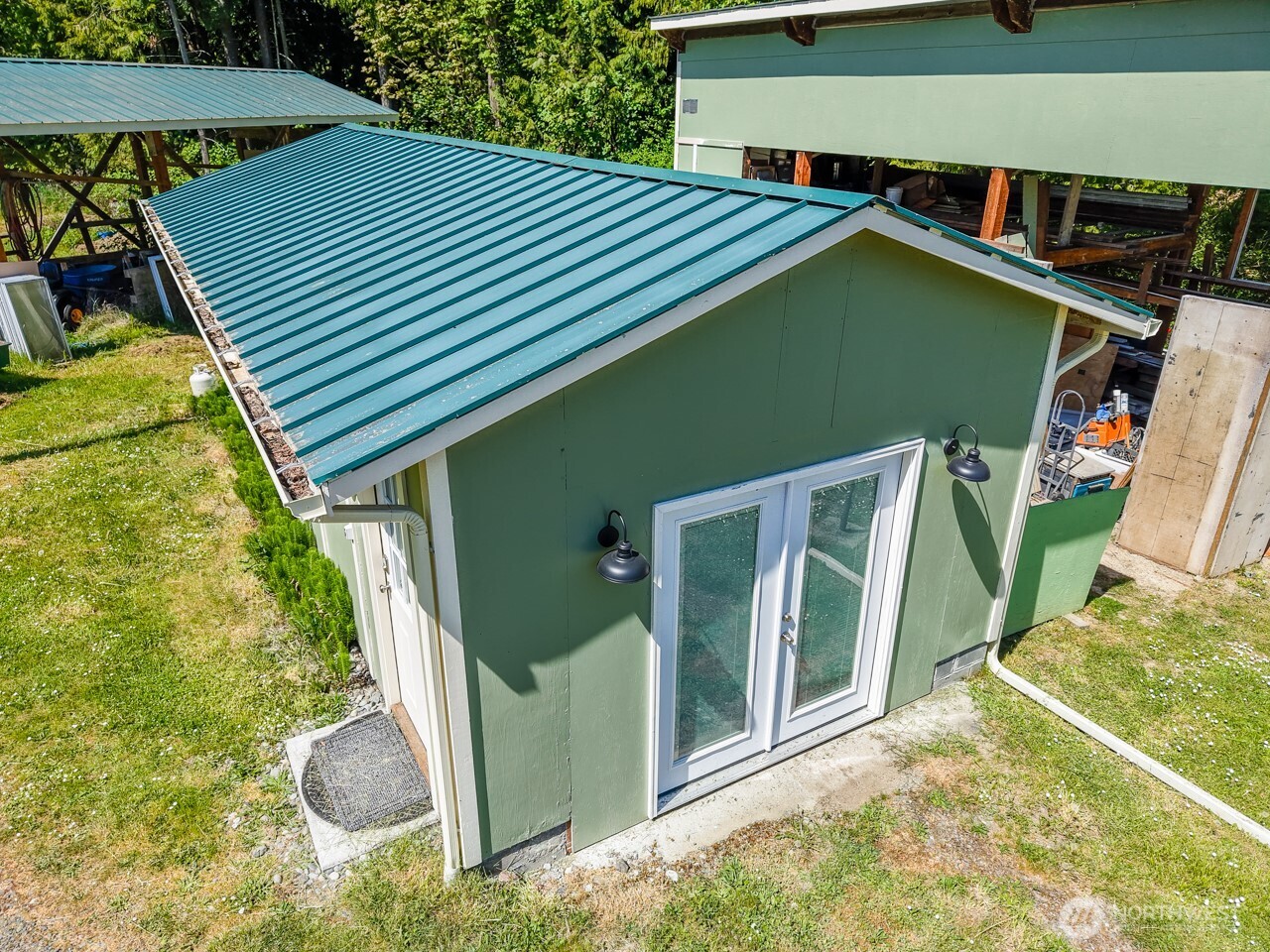 63 E Arnette Road Port Angeles WA 98362