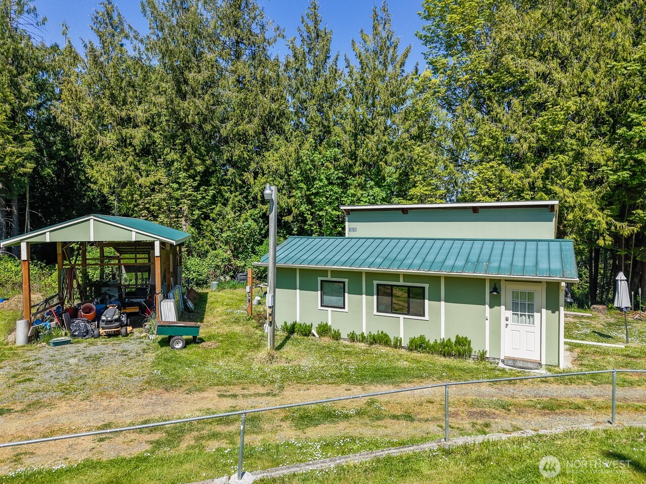 63 E Arnette Road Port Angeles WA 98362