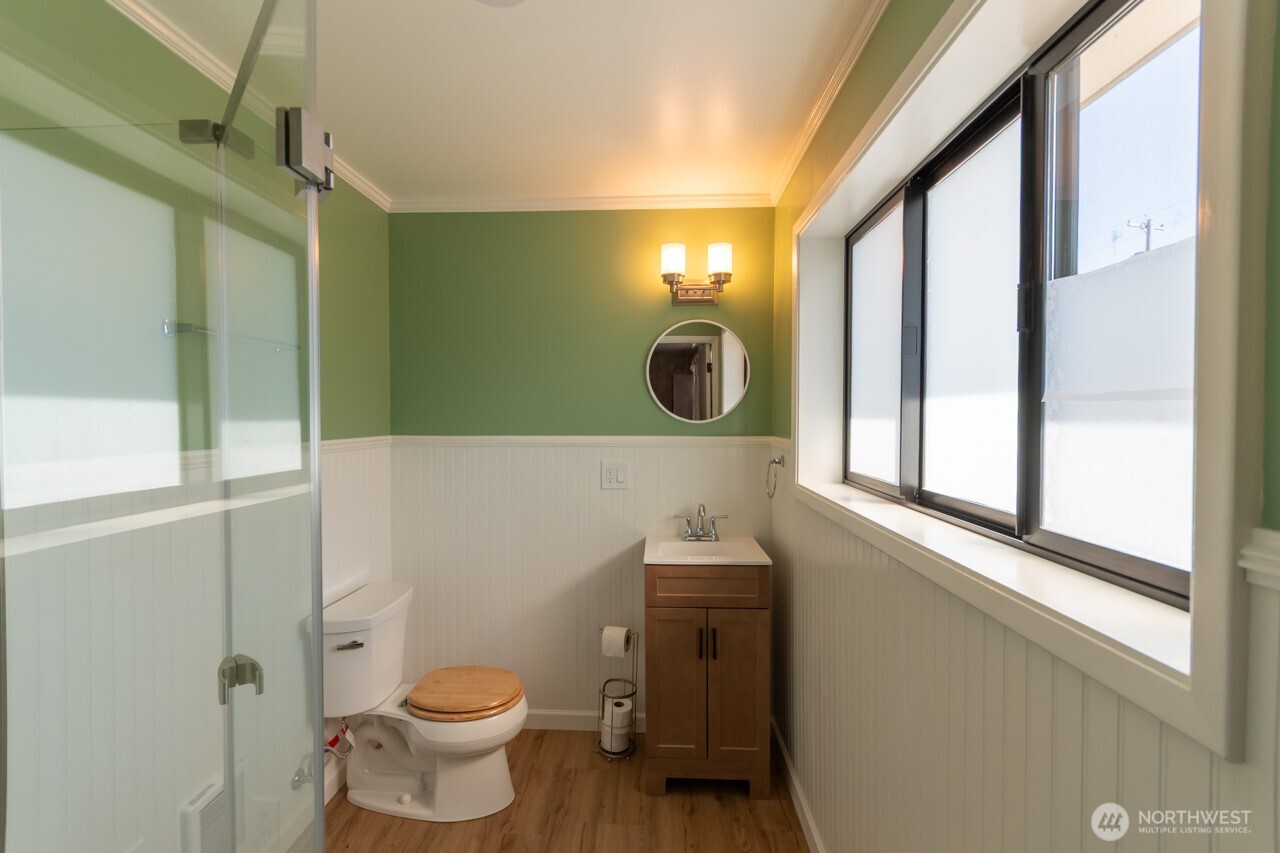 63 E Arnette Road Port Angeles WA 98362