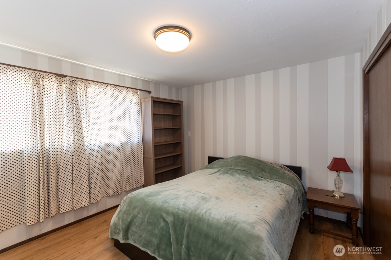 63 E Arnette Road Port Angeles WA 98362