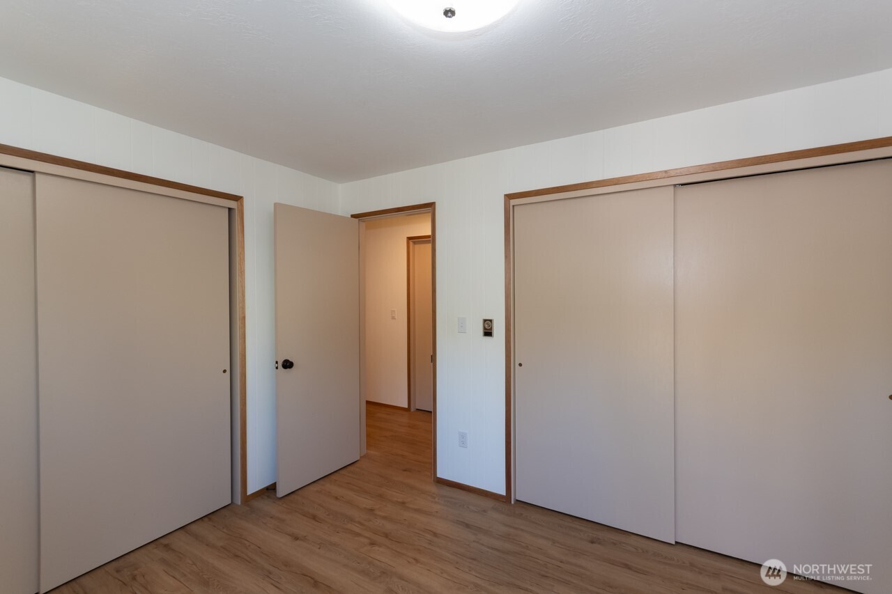 63 E Arnette Road Port Angeles WA 98362