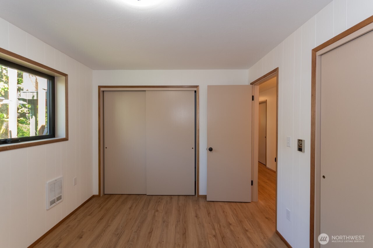 63 E Arnette Road Port Angeles WA 98362