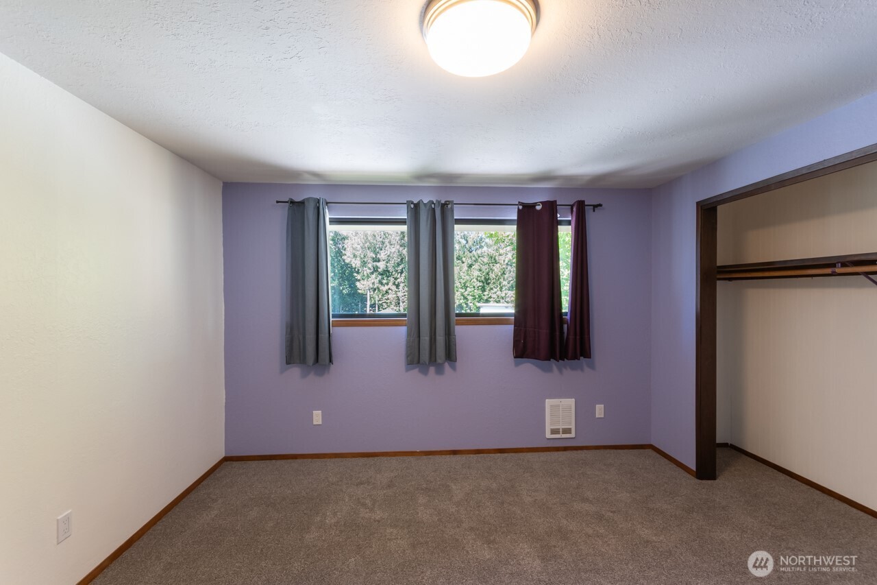 63 E Arnette Road Port Angeles WA 98362