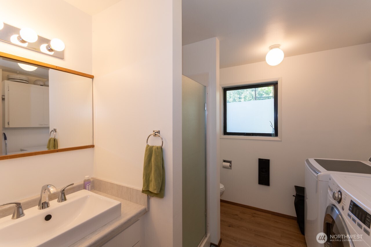 63 E Arnette Road Port Angeles WA 98362