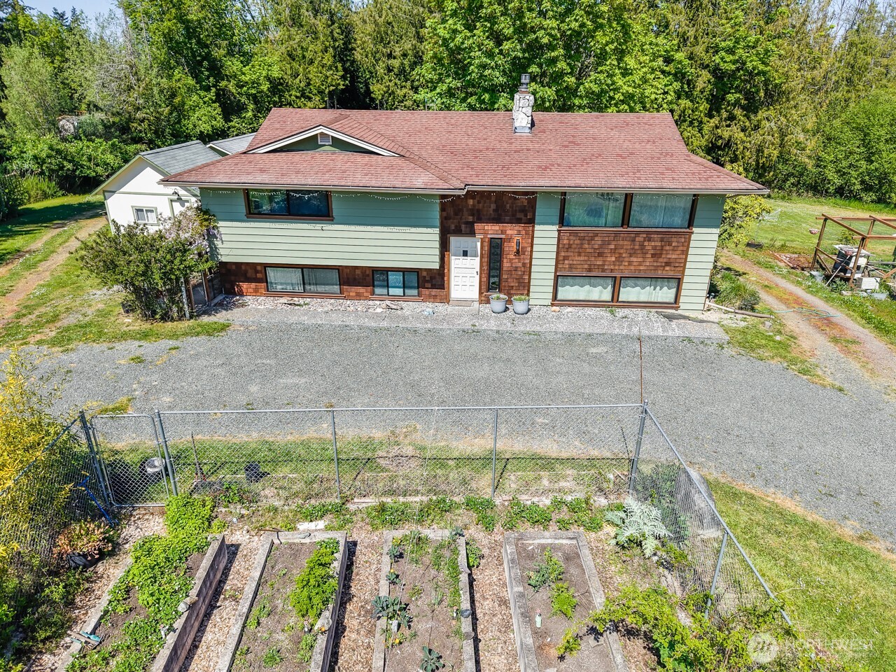 63 E Arnette Road Port Angeles WA 98362