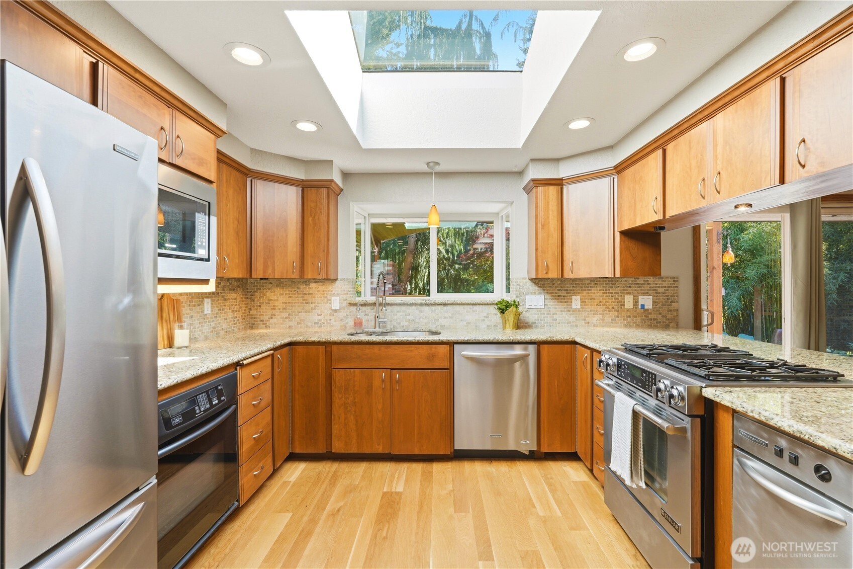 19319 76th Avenue W Lynnwood WA 98036