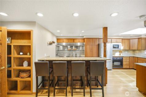 19319 76th Avenue W Lynnwood WA 98036