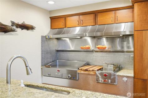 19319 76th Avenue W Lynnwood WA 98036