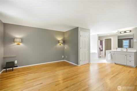 19319 76th Avenue W Lynnwood WA 98036