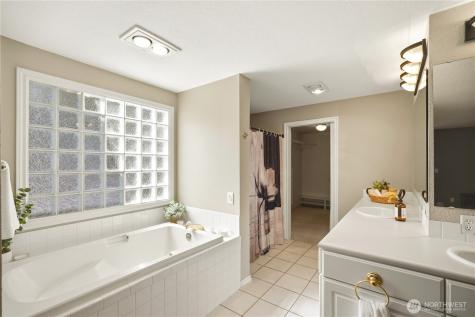 19319 76th Avenue W Lynnwood WA 98036
