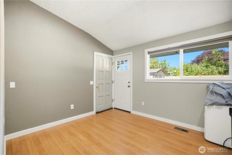19319 76th Avenue W Lynnwood WA 98036