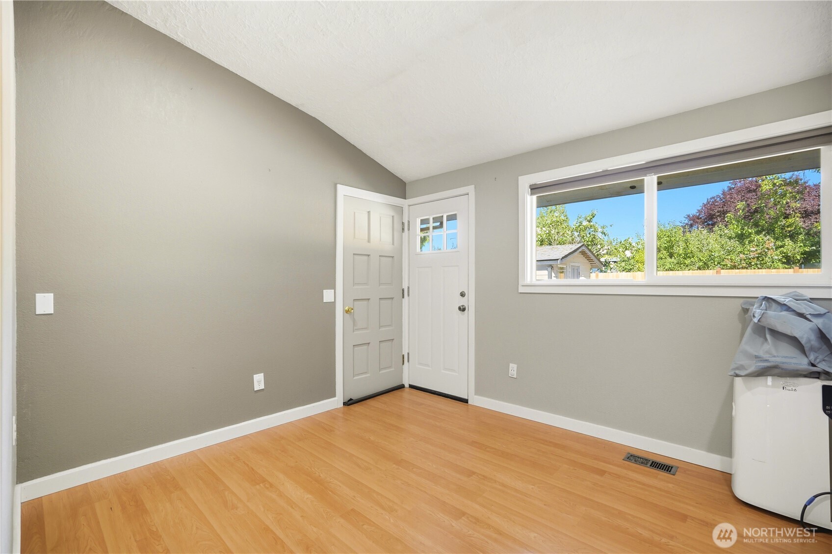 19319 76th Avenue W Lynnwood WA 98036