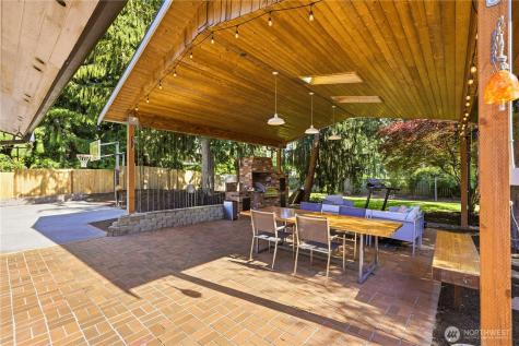 19319 76th Avenue W Lynnwood WA 98036