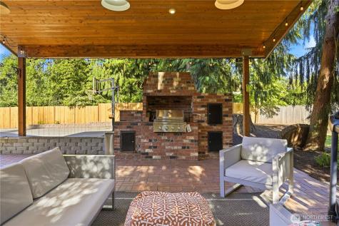 19319 76th Avenue W Lynnwood WA 98036
