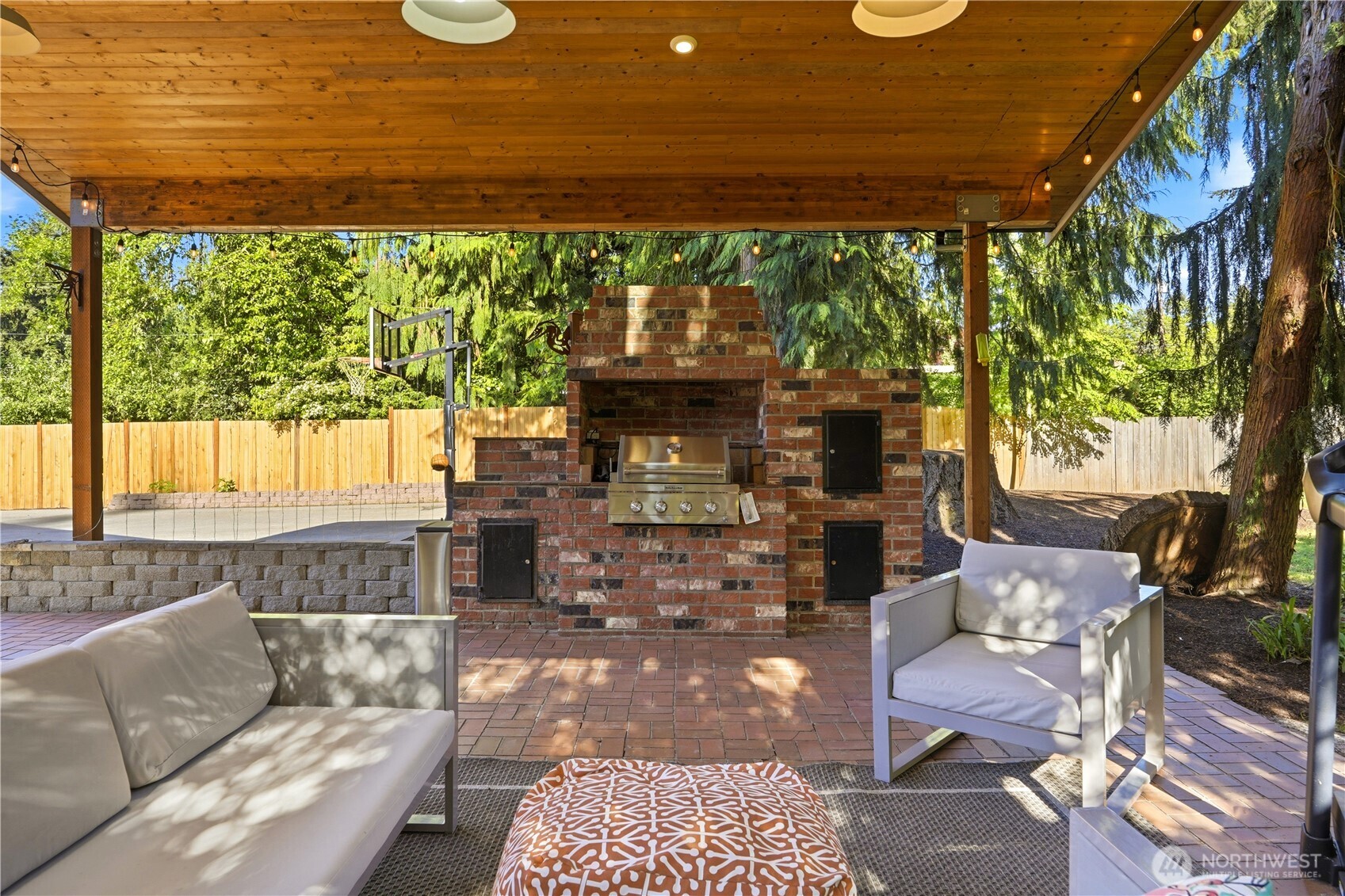 19319 76th Avenue W Lynnwood WA 98036