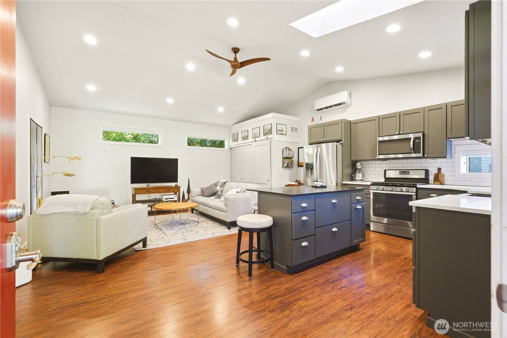 19319 76th Avenue W Lynnwood WA 98036
