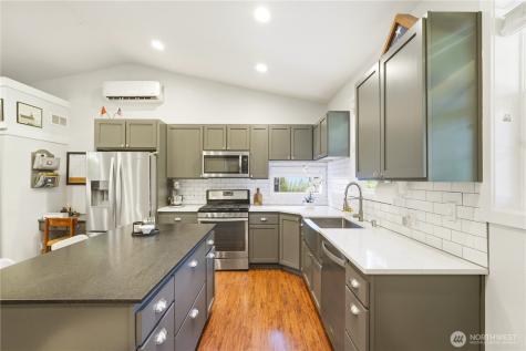 19319 76th Avenue W Lynnwood WA 98036