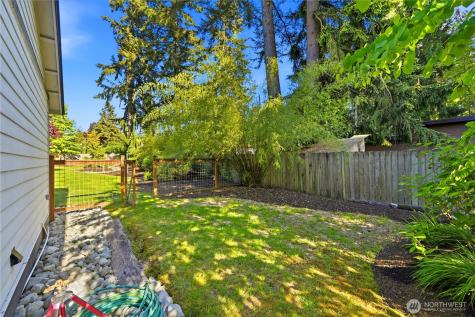 19319 76th Avenue W Lynnwood WA 98036