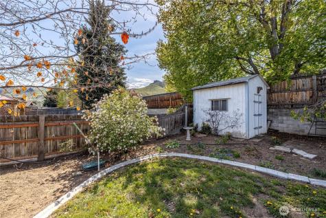 312 Marie Avenue Wenatchee WA 98802