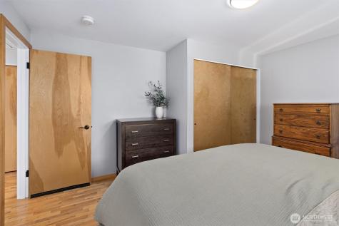 18012 1st Avenue NW Shoreline WA 98177