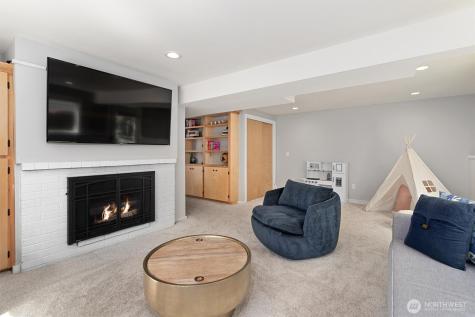 18012 1st Avenue NW Shoreline WA 98177