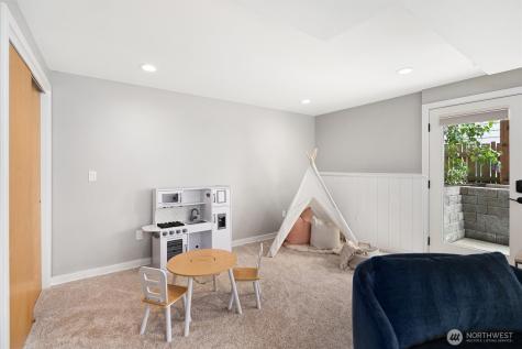 18012 1st Avenue NW Shoreline WA 98177