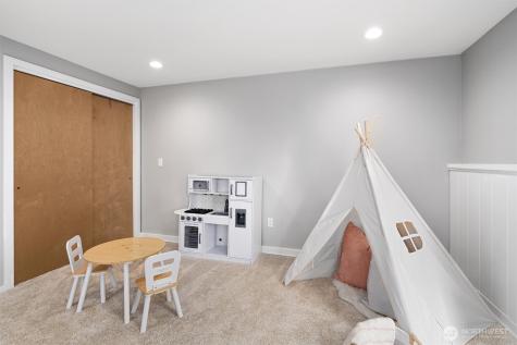 18012 1st Avenue NW Shoreline WA 98177