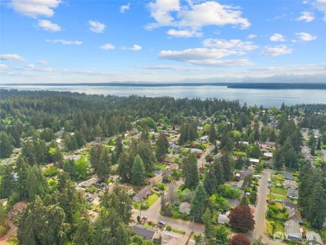 18012 1st Avenue NW Shoreline WA 98177