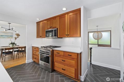 18012 1st Avenue NW Shoreline WA 98177