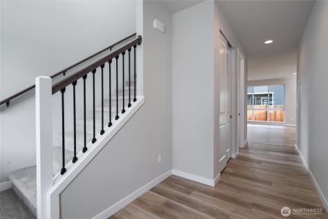 2443 SW Ridgeway Drive Oak Harbor WA 98277