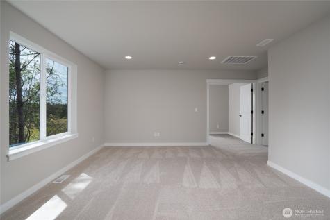 2443 SW Ridgeway Drive Oak Harbor WA 98277